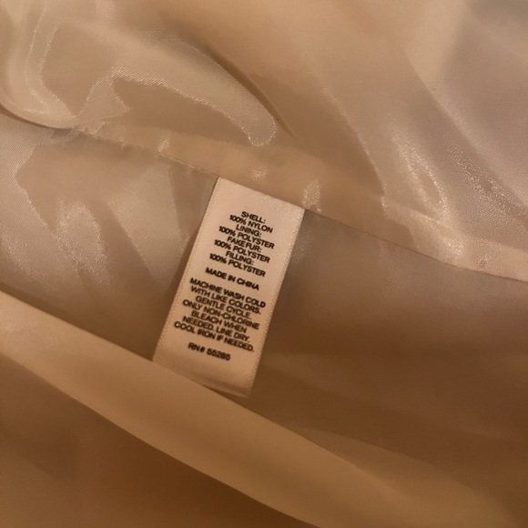 Express White Vest, Size Small, Excellent Condition! - Picture 4 of 9